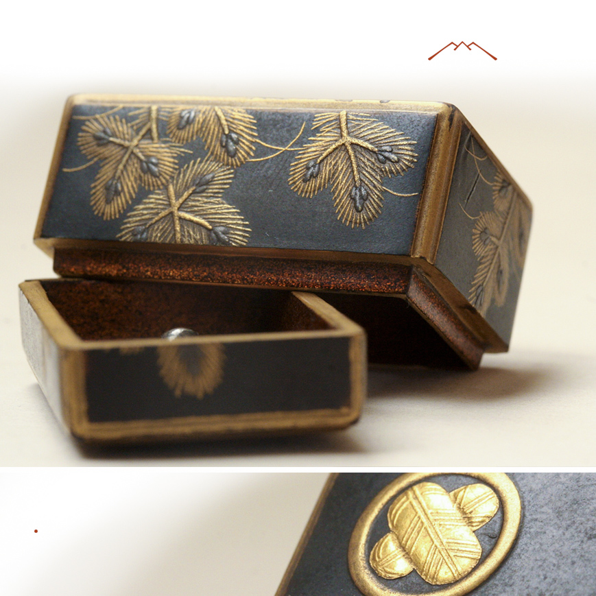 A RARE BLACK LACQUER HAKO NETSUKE SIGNED JOKASAI, 19TH CENTURY